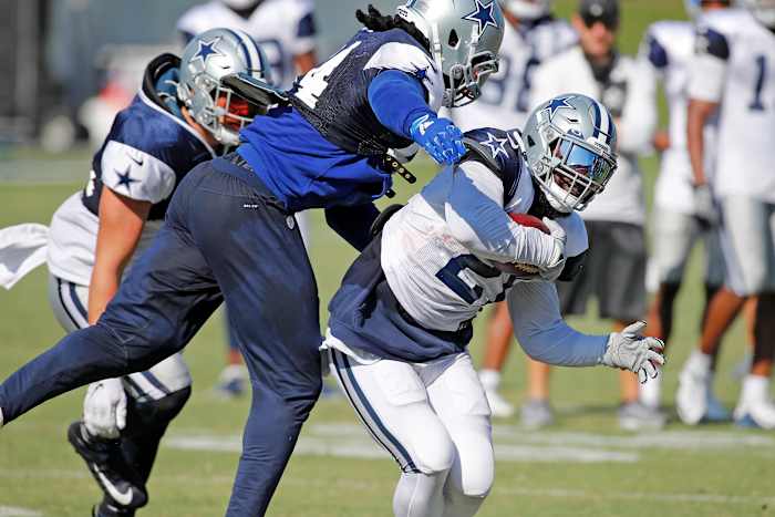 Ezekiel-Elliott-Training-Camp